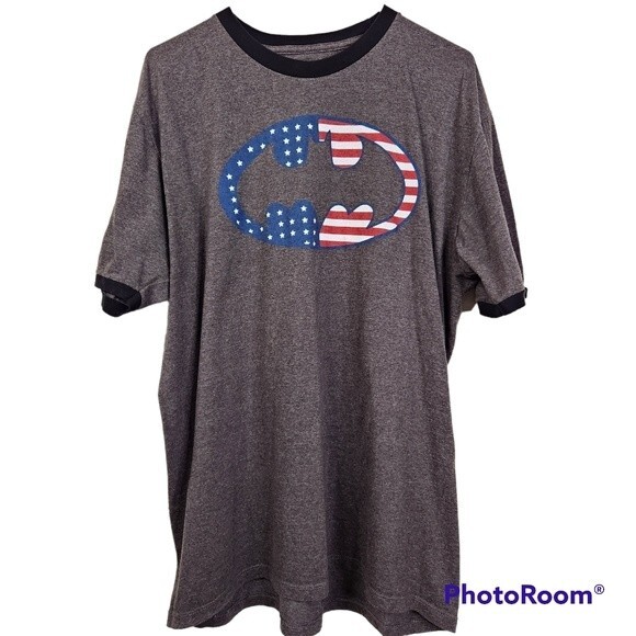 DC Comics Batman Logo/American Flag Men's Mashup Short Sleeve Tee Size XL - Picture 1 of 6